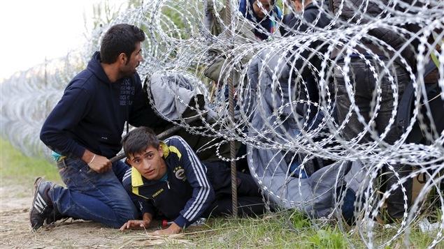 Migrantes pasando a Hungría desde Serbia. 