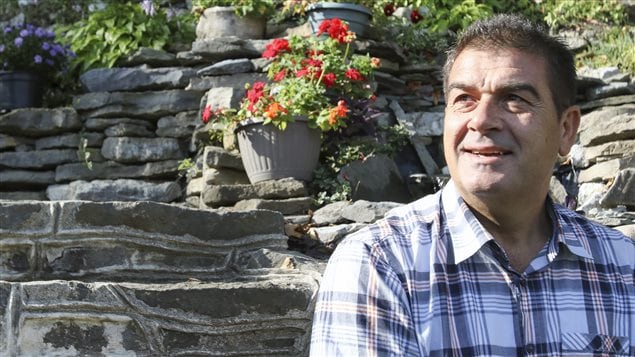 Bato Redzovic est directeur général d’Accueil Parrainage Outaouais Bato Redzovic est directeur général d’Accueil Parrainage Outaouais