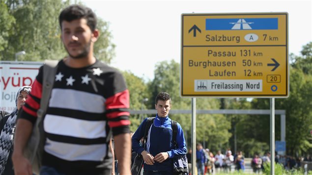 Migrantes llegando a Alemania, cerca de la frontera austriaca