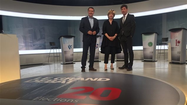 Los presentadores del debate de los jefes en francés.