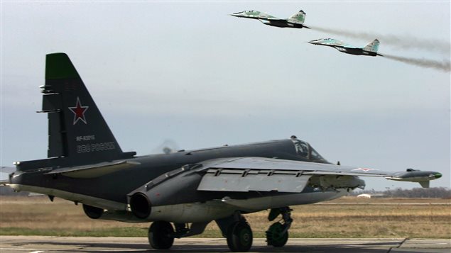 Aviones de caza del ejército ruso en un ejercicio de prueba