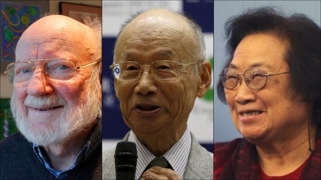 左起：威廉姆.坎贝尔，大村智，屠呦呦