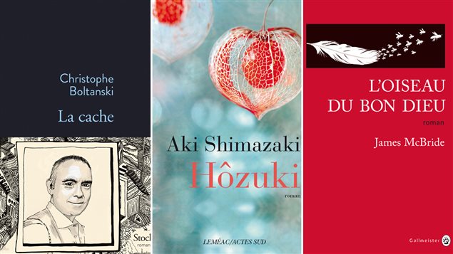 Les couvertures des livres <em>La cache</em>, de Christophe Boltanski, <em>Hôzuki</em>, d’Aki Shimazaki, et <em>L’oiseau du Bon Dieu</em>, de James McBride. Les couvertures des livres <em>La cache</em>, de Christophe Boltanski, <em>Hôzuki</em>, d’Aki Shimazaki, et <em>L’oiseau du Bon Dieu</em>, de James McBride.