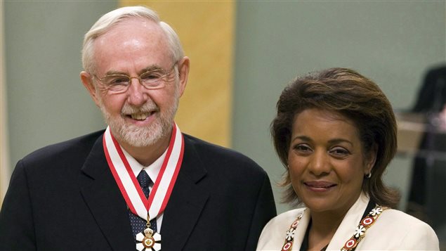 Scientist Arthur McDonald was invested as an officer of the Order of Canada by Governor General Michaelle Jean on April 11, 2008. 