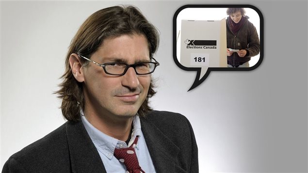 Jean-René Dufort décrit comment il va choisir le candidat pour qui il va voter. Jean-René Dufort décrit comment il va choisir le candidat pour qui il va voter.