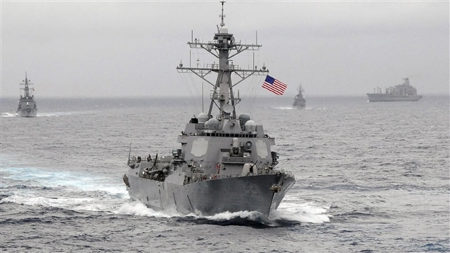 El cazatorpedero USS Lassen en el Pacífico, noviembre 2009. 