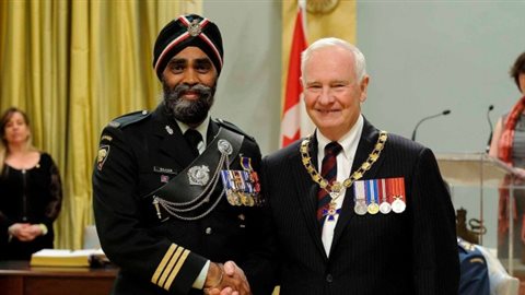 Le nouveau ministre de la Défense nationale Harjit Singh Sajjan vient d'être informé de ces allégations de tortures par des militaires canadiens.