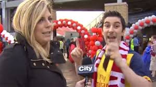Ontario Hydro engineer Shawn Simoes make a vulgar reply to reporter Shauna Hunt's question about an equally vulgar interruption of her live TV report
