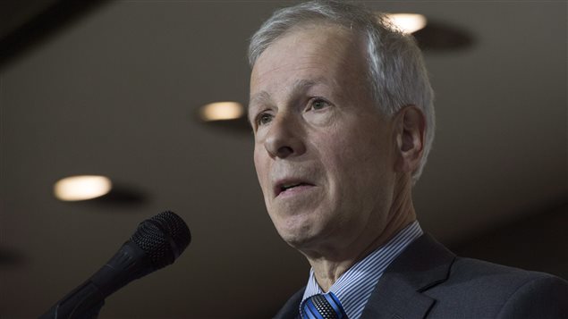  Minister of Foreign Affairs Stephane Dion speaks to the media and Department of Foreign Affairs staff following a cabinet meeting at foreign affairs headquarters in Ottawa on Friday, November 6, 2015. 