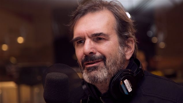 L’auteur-compositeur-interprète Pierre Flynn L’auteur-compositeur-interprète Pierre Flynn