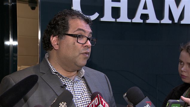 Le maire de Calgary Naheed Nenshi dit qu'il souhaite que les canadiens accueillent les réfugiés syriens à « bras ouverts ».