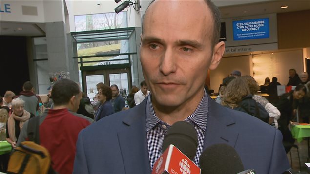 Le ministre de la Famille, des Enfants et du Développement social lors de sa première apparition publique samedi à Québec, dans le cadre d'une activité au Musée des Beaux-Arts Le ministre de la Famille, des Enfants et du Développement social lors de sa première apparition publique samedi à Québec, dans le cadre d'une activité au Musée des Beaux-Arts