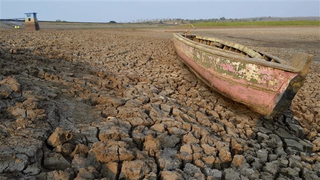La sécheresse provoquée par El Niño a des impacts sur l'économie de Java dans l'est de l'Indonésie.