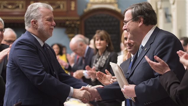 Le premier ministre Philippe Couillard et le ministre de l'Éducation Françcois Blais à l'Assemblée nationale, le 4 décembre. Le premier ministre Philippe Couillard et le ministre de l'Éducation Françcois Blais à l'Assemblée nationale, le 4 décembre.