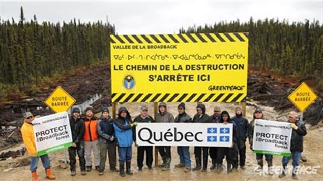 In 2010 Cree and Greenpeace erected a barrier on a development road into the Broadback forests reading 