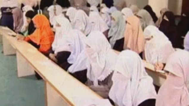 加拿大一穆斯林学校出多名激进女生