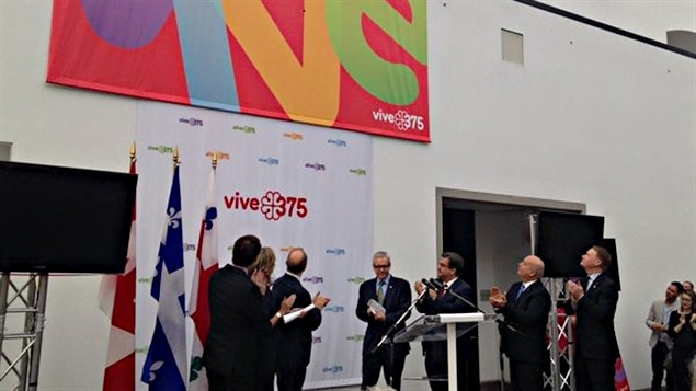 Le symbole « Vive Montréal » pour les célébrations de son 375 anniversaire