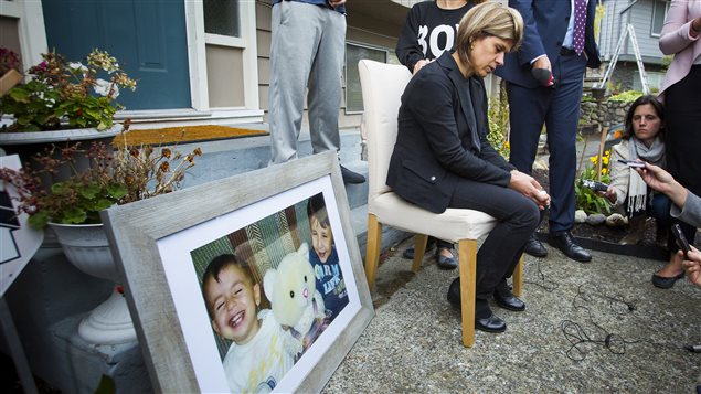  Tima Kurdi, sister of Syrian refugee Abdullah Kurdi whose sons Aylan and Galip and wife Rehan were among 12 people who drowned in Turkey trying to reach Greece, cries while speaking to the media outside her home in Coquitlam, British Columbia September 3, 2015.