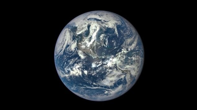 The Earth’s rotation has been slowing for millions of years. What affected that in the past, has now been modified by climate change and melting of polar ice. As a result of research by an international team, the reasons for the slowling the calculations used for the slowing have been *corrected* and they can also predict the rate of sea-level rise in the future.