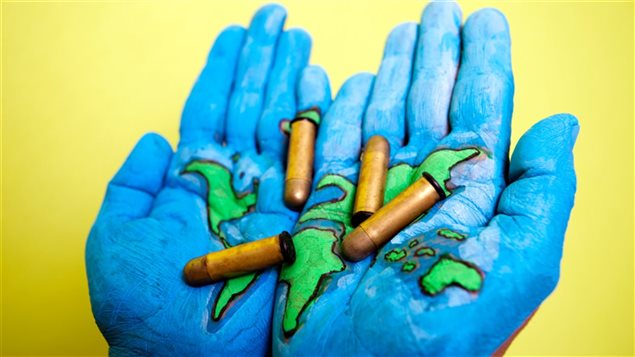 Les ministres des Finances des 15 pays membres du Conseil de sécurité des Nations unies se sont réunis jeudi pour adopter une résolution visant les sources externes de financement du groupe armé EI. Les ministres des Finances des 15 pays membres du Conseil de sécurité des Nations unies se sont réunis jeudi pour adopter une résolution visant les sources externes de financement du groupe armé EI.