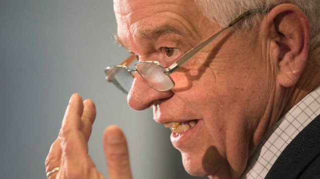 John McCallum, ministro de Inmigración de Canadá.