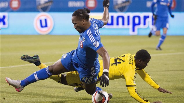 Didier Drogba et l’Impact contra el Crew de Columbus, que eliminó a Montreal en las series eliminatorias de la MLS en noviembre 2015.