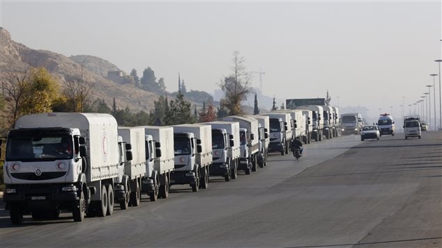 De l’aide humanitaire est acheminée jusqu’à Madaya, en Syrie.
