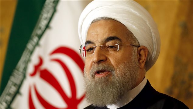 El presidente Hassan Rohani respondió a las preguntas de los periodistas en Italia. 