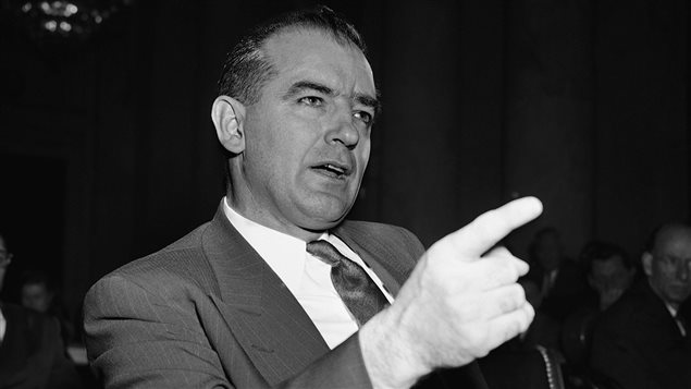 Le sénateur Joseph McCarthy en 1950 Le sénateur Joseph McCarthy en 1950