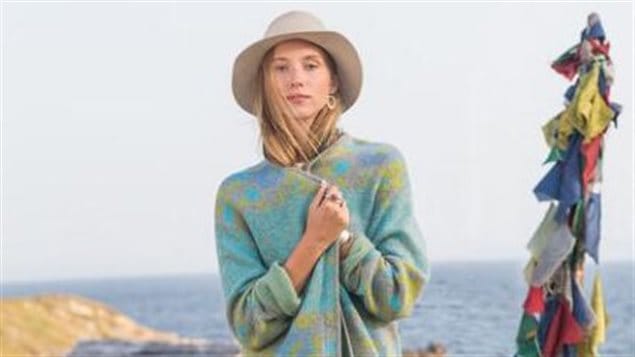 Le manteau de lainage de Terre-Neuve, vendu dans le catalogue Sundance