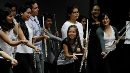 Suzuki music students meet regularly in groups and sometimes go to conventions and institutes to meet new teachers and students.