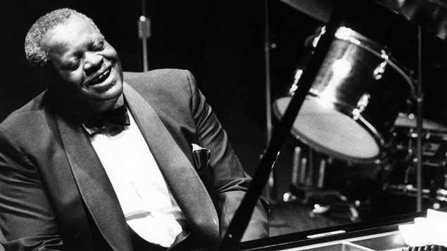 El pianista de jazz montrealés Oscar Peterson.