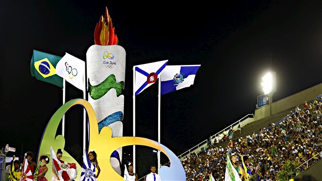 Une caravane des Jeux olympiques de Rio au Sambadrome à Rio de Janeiro pendant le carnaval, le 7 février 2016.