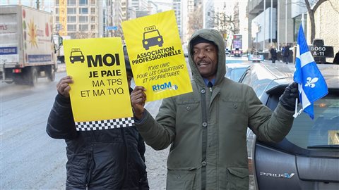 Manifestation anti-uber de chauffeurs de taxi à Montréal