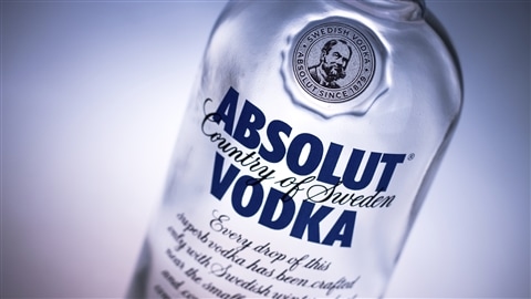 Une bouteille de vodka Absolut