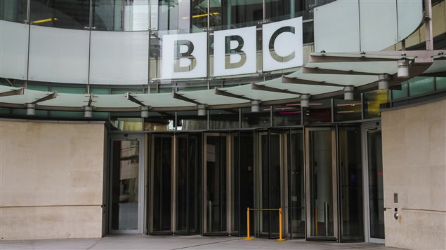 La devanture d'un immeuble de la BBC à Londres La devanture d'un immeuble de la BBC à Londres