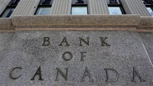 加拿大中央银行利息率保持在低水平的0.5%