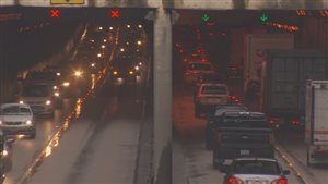 温哥华地区交通繁忙的梅西隧道Massey Tunnel