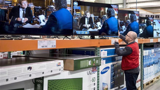 Canadians love their televisions, but 587 have complained that new rules about expensive cable service have not helped.