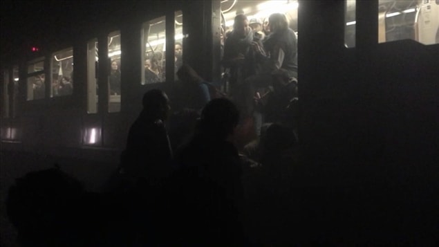 Évacuation du métro de Bruxelles après les attentats du 22 mars