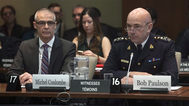 Bob Paulson, Comisario de la RCMP y Michel Coulombe, director del SCRS.Le commissaire de la GRC, Bob Paulson, et le directeur du SCRS Michel Coulombe.