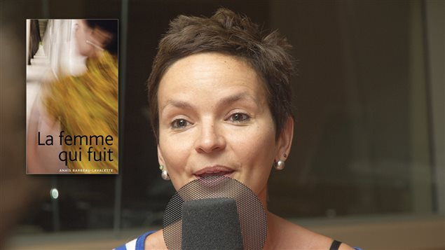 Anaïs Barbeau-Lavalette parle de son roman, La femme qui fuit. Anaïs Barbeau-Lavalette parle de son roman, La femme qui fuit.