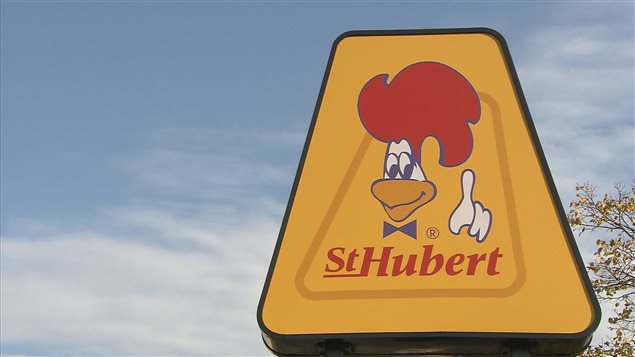 Le logo des rôtisseries St-Hubert