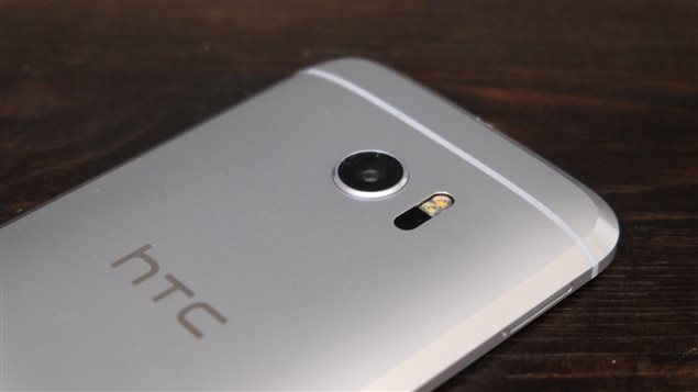 Le téléphone Android HTC 10