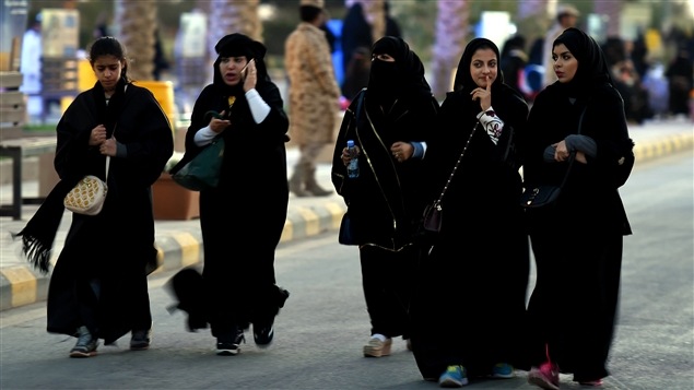 Des femmes dans un village près de la capitale de l’Arabie saoudite, Riyad.