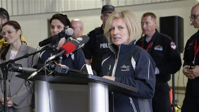  Alberta Premier Rachel Notley speaks to members of the media at a fire station in Fort McMurray, Alberta, Monday, May 9, 2016. 