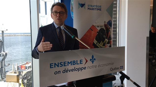 Jean D'Amour officialise la zone industrialo-portuaire de Matane Jean D'Amour officialise la zone industrialo-portuaire de Matane