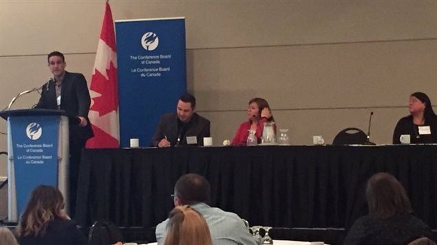 Le Conference board du Canada tient aujourd’hui une journée de discussion à cet égard intitulée: Réduire l’écart, Forum sur les innovations en matière de santé des autochtones