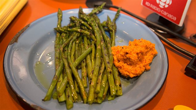 Asperges et sauce romesco Asperges et sauce romesco