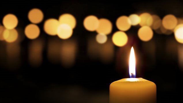 Vigilias en varias ciudades canadienses en homenaje a las víctimas del tiroteo de Orlando, Florida.